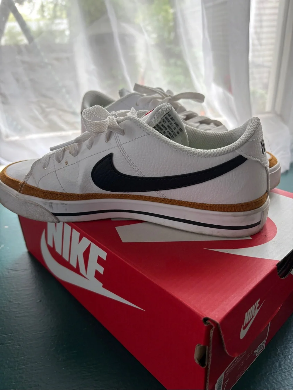Women’s Nike Court Legacy
